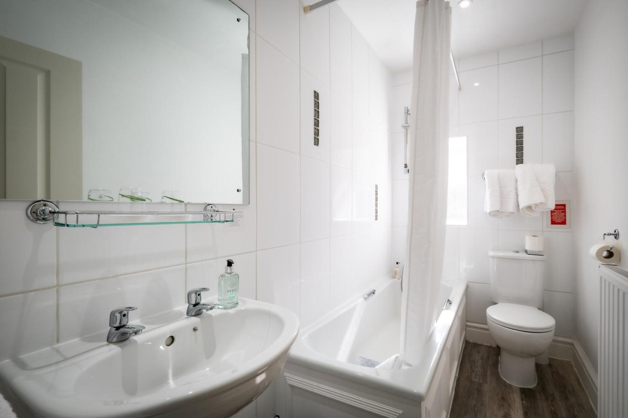 ホテル Ambleside Townhouse エクステリア 写真
